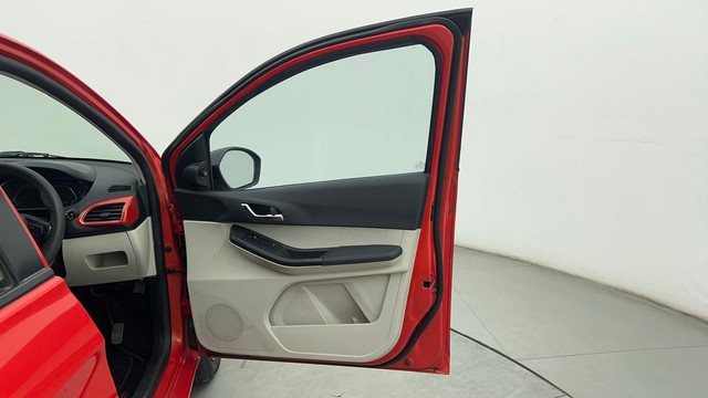 Second-hand 2022 Tata Tiago XZ CNG for sale in Chennai-16