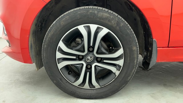 Second-hand 2022 Tata Tiago XZ CNG for sale in Chennai-20