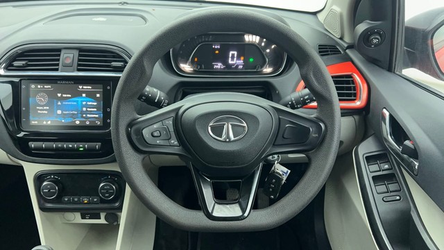 Second-hand 2022 Tata Tiago XZ CNG for sale in Chennai-31