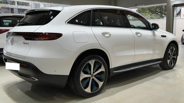 Mercedes-Benz EQC 400 4MATIC - Photo 3