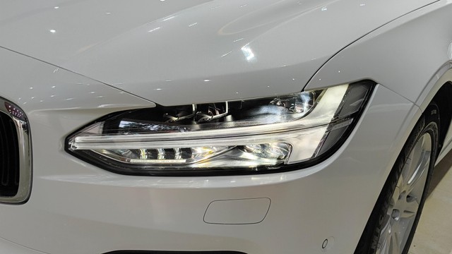 Second-hand 2019 Volvo S90 D4 Inscription BSIV for sale in Bangalore-20