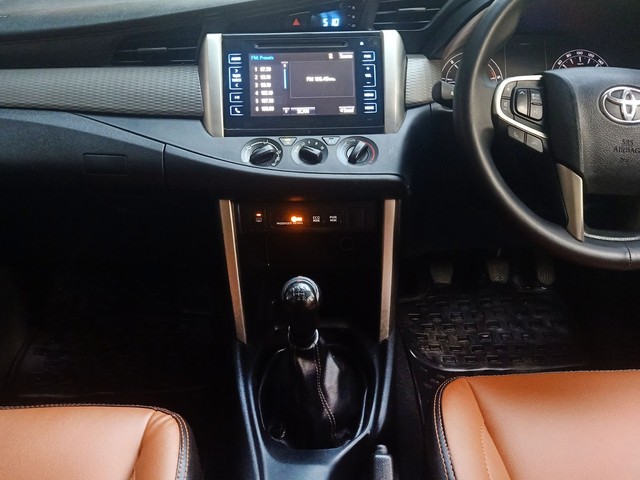 Second-hand 2019 Toyota Innova Crysta 2.4 G Plus MT BSIV for sale in New Delhi-13