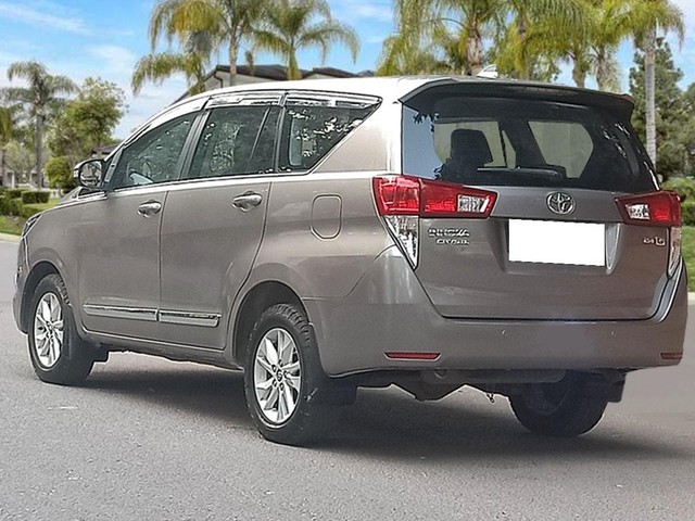 Second-hand 2019 Toyota Innova Crysta 2.4 G Plus MT BSIV for sale in New Delhi-7