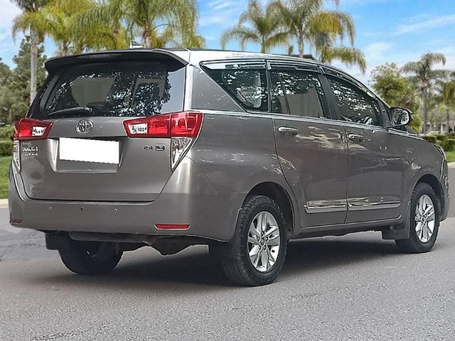 Second-hand 2019 Toyota Innova Crysta 2.4 G Plus MT BSIV for sale in New Delhi-8