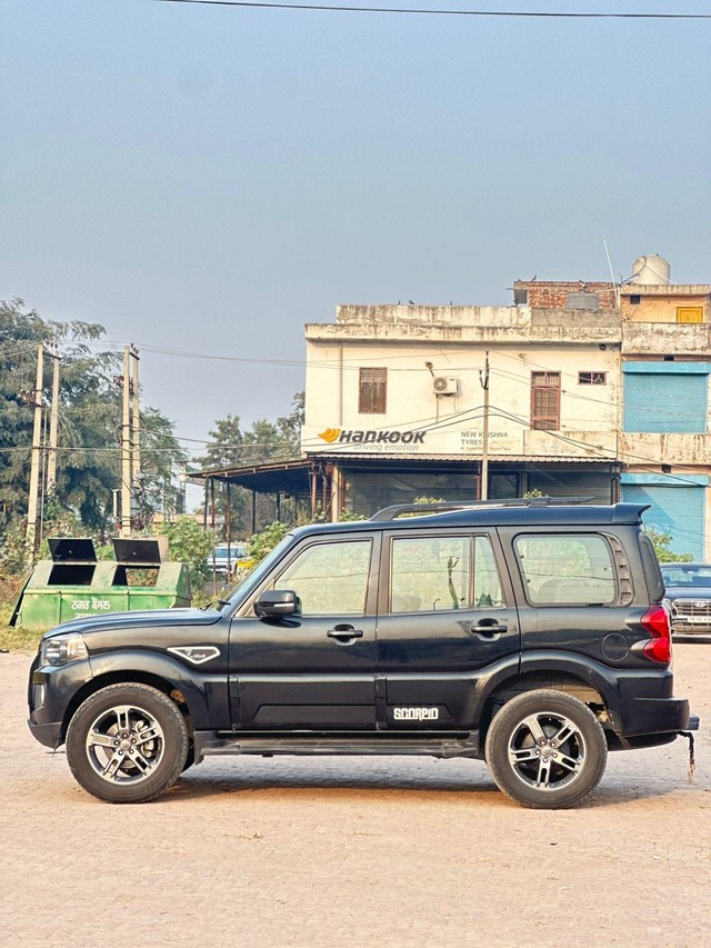 Second-hand 2019 Mahindra Scorpio S9 BSIV for sale in Zirakpur-2