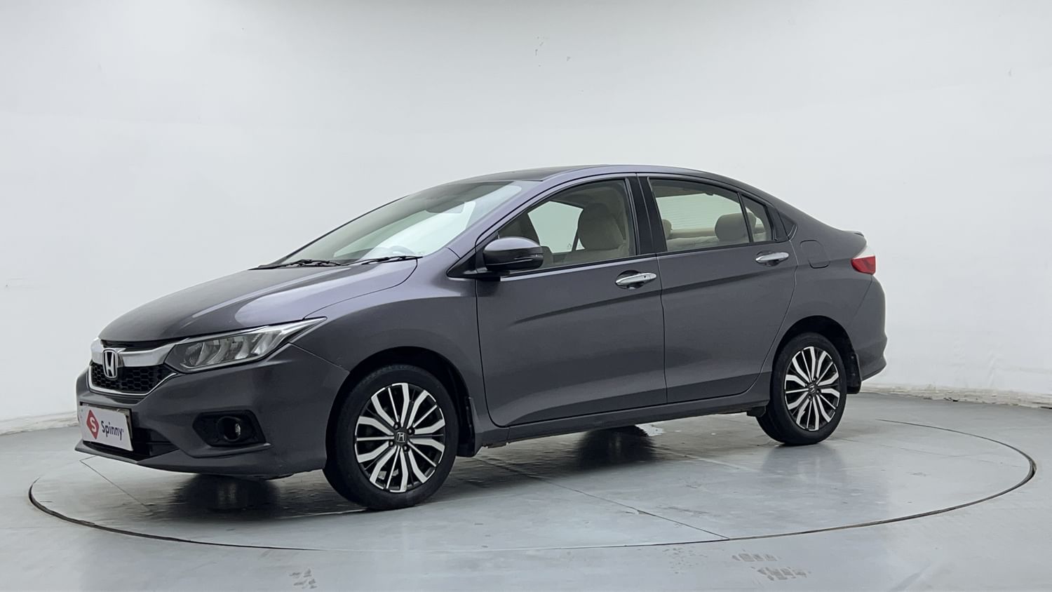 Buy Used Honda City ZX CVT of 2017 model @ 8,09,000 INR in Delhi