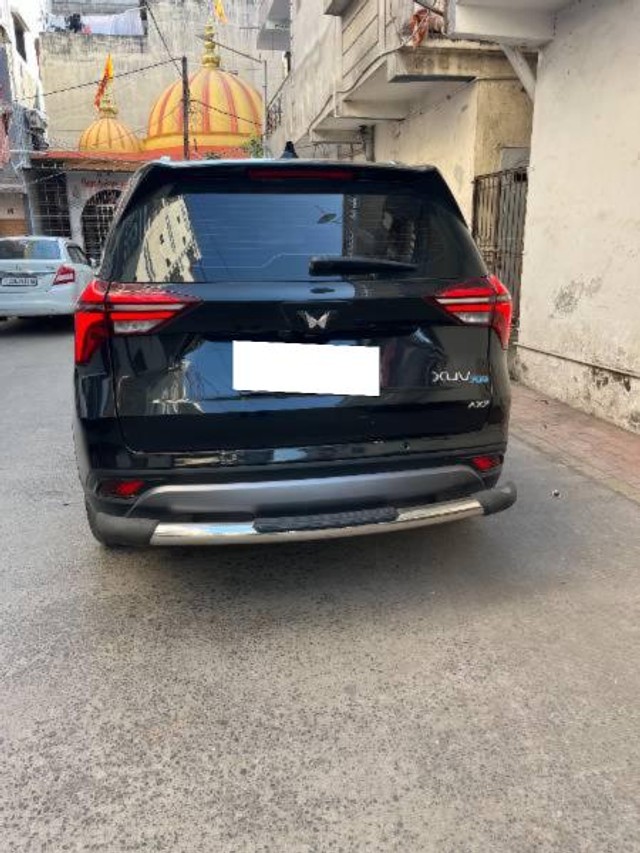 Second-hand 2024 Mahindra XUV700 AX7 7Str Diesel for sale in Surat