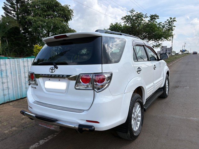 Second-hand 2013 Toyota Fortuner 4x2 Manual for sale in Kolhapur-8