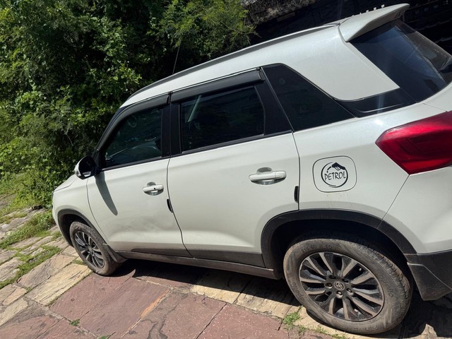 Second-hand 2022 Toyota Urban cruiser High for sale in Jabalpur-5