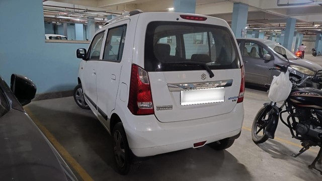 Second-hand 2016 Maruti Wagon R VXI BS IV for sale in Ahmedabad-4