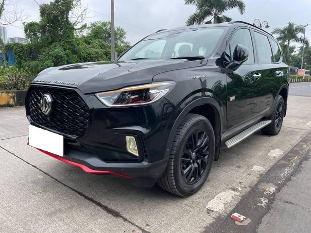 Second-hand 2023 MG Gloster Black Storm 4x4 6Str for sale in Mumbai-3