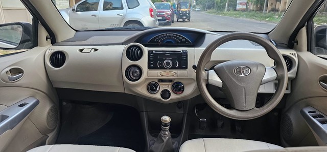 Second-hand 2014 Toyota Etios Liva GD for sale in Nagpur-8