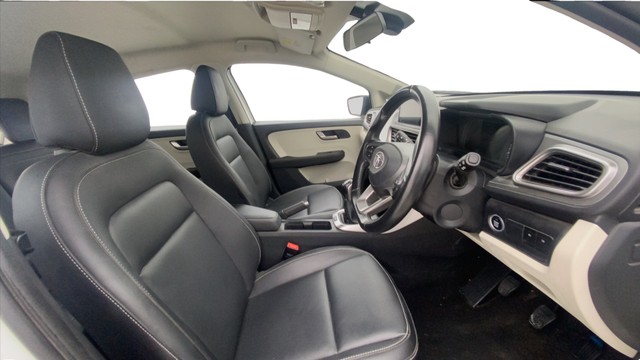 Second-hand 2023 Tata Altroz XZ Plus Diesel for sale in Coimbatore-15