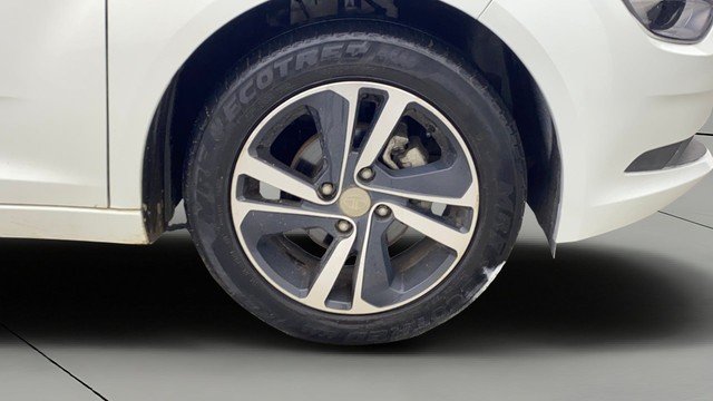 Second-hand 2023 Tata Altroz XZ Plus Diesel for sale in Coimbatore-24