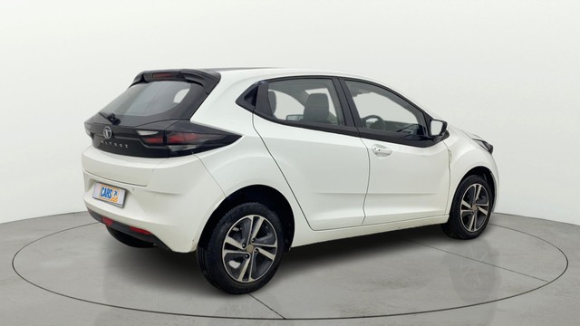 Second-hand 2023 Tata Altroz XZ Plus Diesel for sale in Coimbatore-2