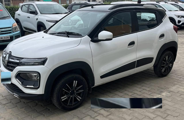 Second-hand 2023 Renault Triber RXZ for sale in Varanasi