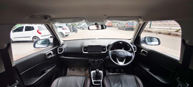 Second-hand 2022 Hyundai Venue S for sale in Rajkot-9