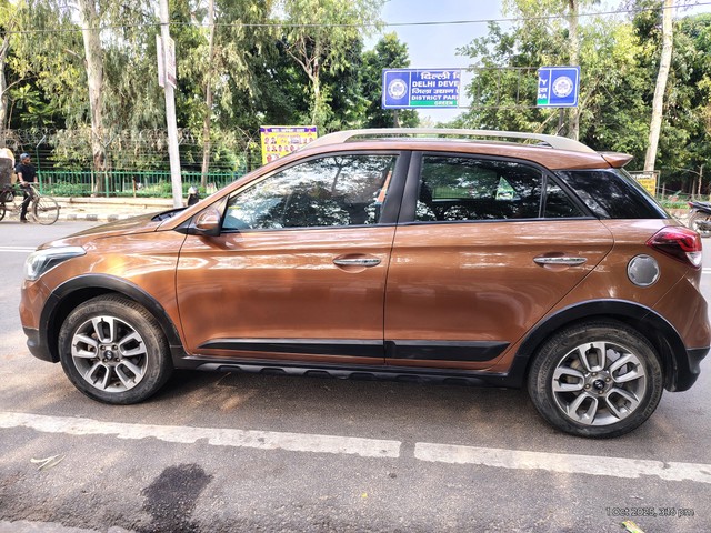 Second-hand 2016 Hyundai i20 Active 1.2 SX for sale in New Delhi-6