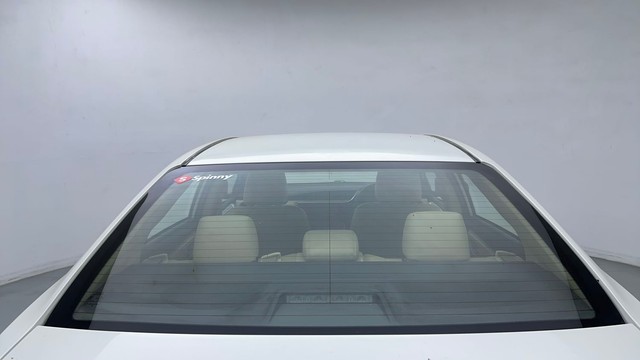 Second-hand 2018 Toyota Corolla Altis Petrol LE for sale in Noida-27