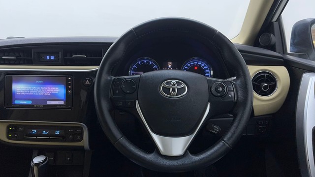 Second-hand 2018 Toyota Corolla Altis Petrol LE for sale in Noida-29