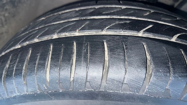 Second-hand 2018 Toyota Corolla Altis Petrol LE for sale in Noida-28