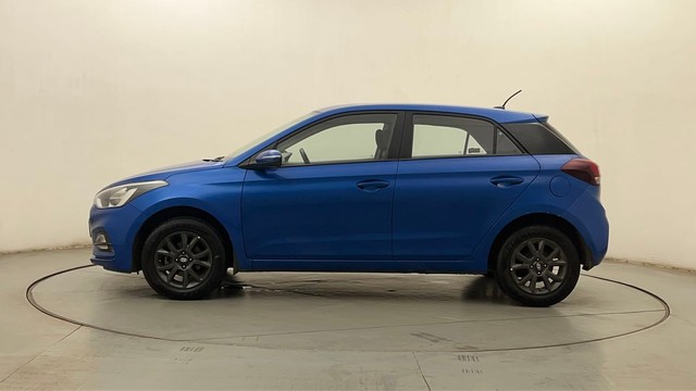 Second-hand 2018 Hyundai i20 1.2 Asta for sale in Mumbai-6