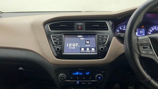 Second-hand 2018 Hyundai i20 1.2 Asta for sale in Mumbai-23