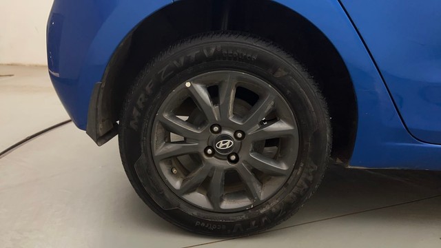 Second-hand 2018 Hyundai i20 1.2 Asta for sale in Mumbai-18