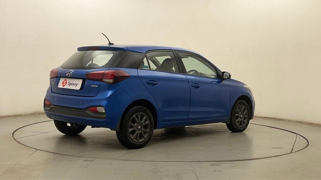 Second-hand 2018 Hyundai i20 1.2 Asta for sale in Mumbai-3