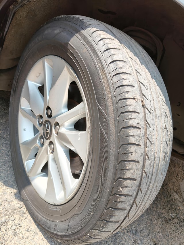 Toyota Innova Crysta 2.4 VX MT 8S BSIV Second-hand 2016 Toyota Innova Crysta 2.4 VX MT 8S BSIV for sale in Kolkata-13