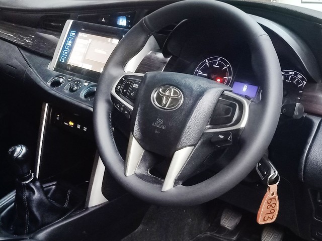 Second-hand 2019 Toyota Innova Crysta 2.4 GX MT for sale in New Delhi-10