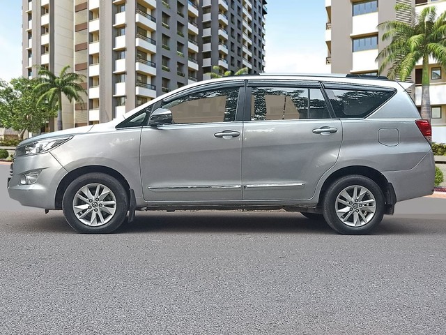 Second-hand 2019 Toyota Innova Crysta 2.4 GX MT for sale in New Delhi-3