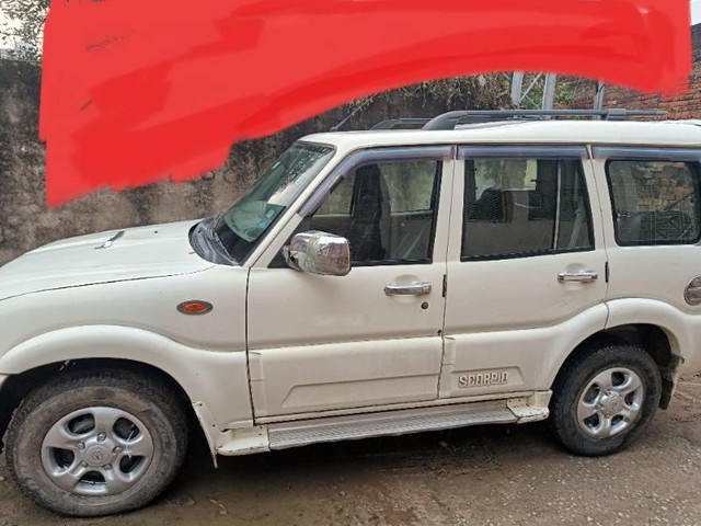 Second-hand 2012 Mahindra Scorpio SLE 7S BSIV for sale in Bhind-2