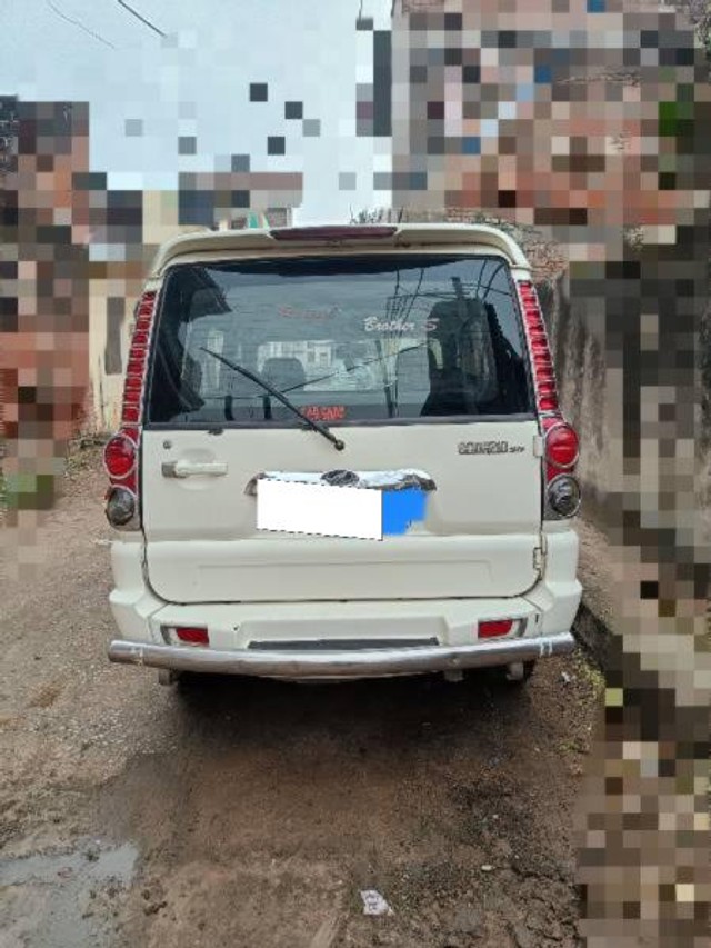 Second-hand 2012 Mahindra Scorpio SLE 7S BSIV for sale in Bhind-1