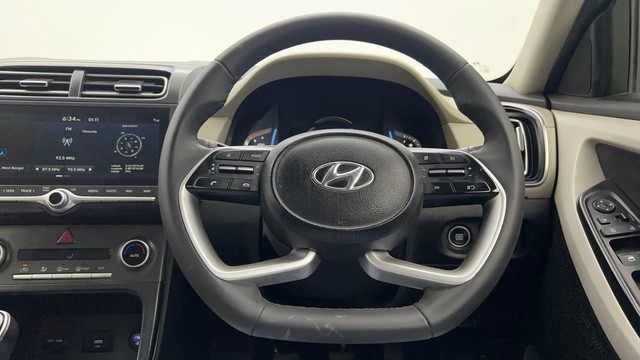 Second-hand 2022 Hyundai Creta SX Diesel for sale in Kolkata-24