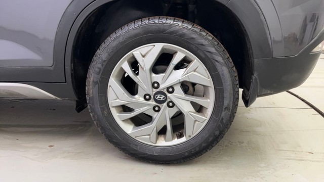 Second-hand 2022 Hyundai Creta SX Diesel for sale in Kolkata-19