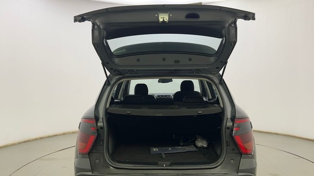 Second-hand 2022 Hyundai Creta SX Diesel for sale in Kolkata-9