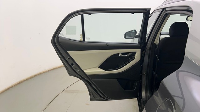 Second-hand 2022 Hyundai Creta SX Diesel for sale in Kolkata-31