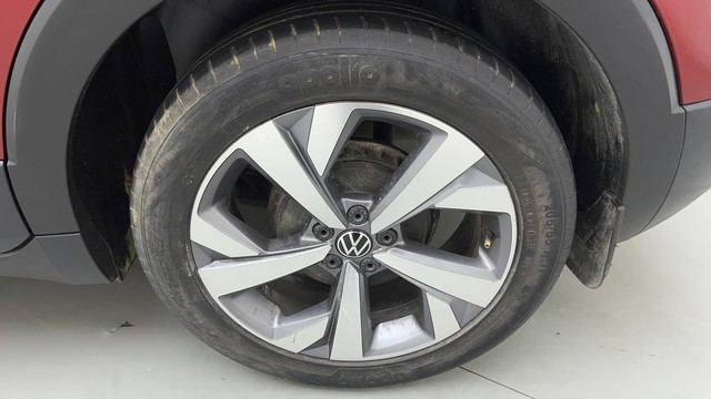 Second-hand 2021 Volkswagen Taigun 1.0 Topline AT for sale in Noida-19