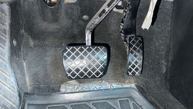 Second-hand 2021 Volkswagen Taigun 1.0 Topline AT for sale in Noida-14