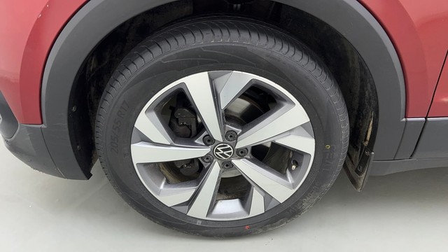 Second-hand 2021 Volkswagen Taigun 1.0 Topline AT for sale in Noida-20