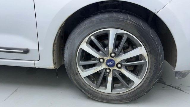 Second-hand 2020 Ford Figo Titanium AT 2019-2020 for sale in Sonipat-17