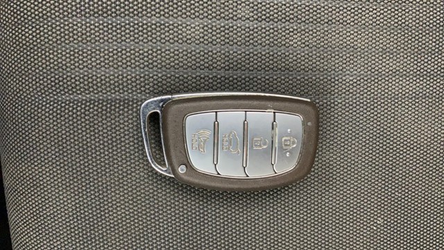 Second-hand 2020 Hyundai Venue SX Opt Diesel for sale in Hyderabad-21