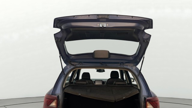 Second-hand 2020 Hyundai Venue SX Opt Diesel for sale in Hyderabad-20