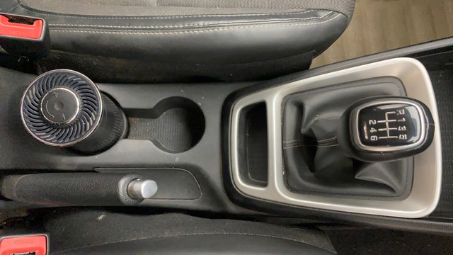 Second-hand 2020 Hyundai Venue SX Opt Diesel for sale in Hyderabad-13