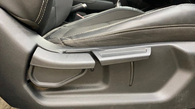 Second-hand 2020 Hyundai Venue SX Opt Diesel for sale in Hyderabad-18