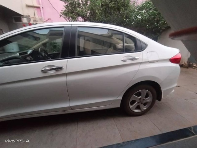 Second-hand 2016 Honda City i VTEC VX for sale in Bidar-3