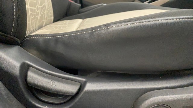 Second-hand 2016 Hyundai Grand i10 Asta Option AT for sale in Pune-18