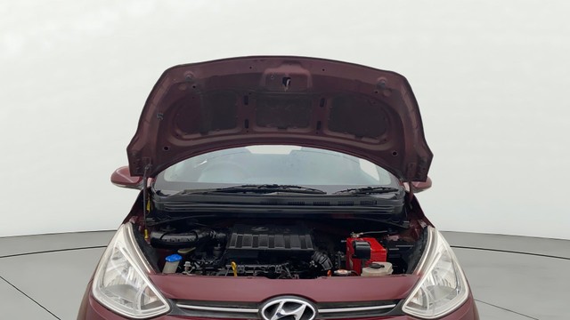 Second-hand 2016 Hyundai Grand i10 Asta Option AT for sale in Pune-9