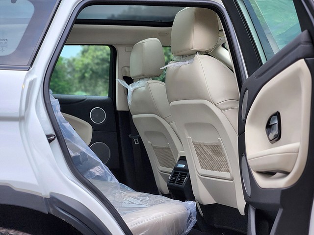 Second-hand 2019 Land Rover Range Rover Evoque 2.0 TD4 SE Dynamic for sale in New Delhi-13